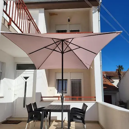 With Parking Space Valbandon, - 15386 *