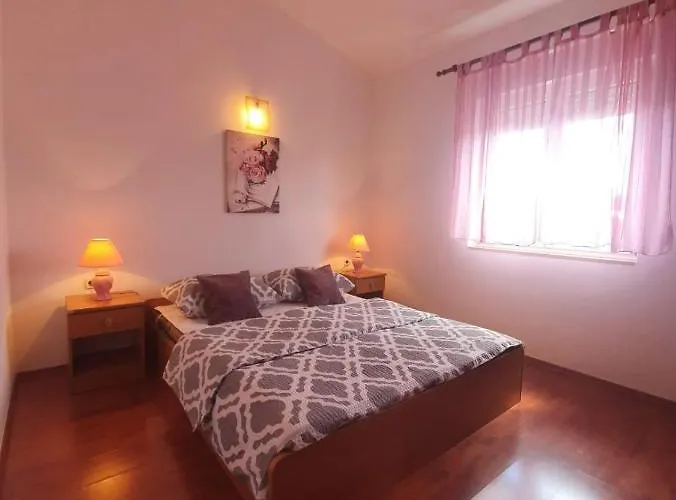 With Parking Space Valbandon, - 15386 Daire Fažana