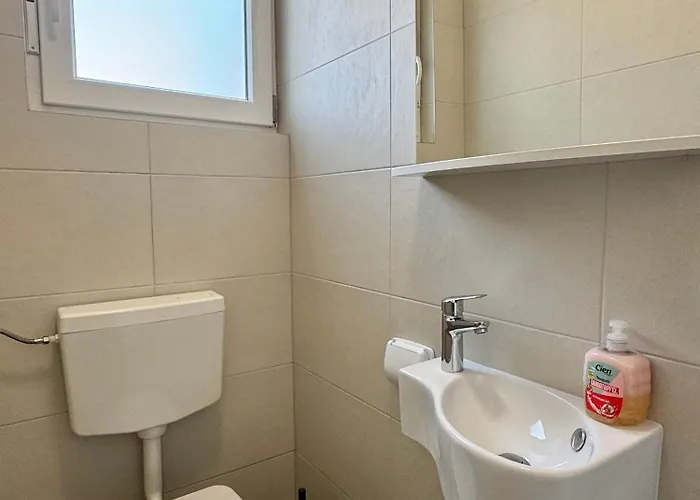 With Parking Space Valbandon, - 15386